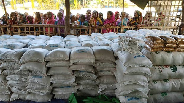 hindu-refugees-food-622.jpg hindu-refugees-food-622.jpg