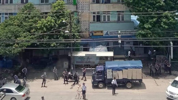 မရမ်းကုန်း ကမ္ဘာ့ရတနာဘဏ်ခွဲ ဓားပြတိုက်ခံရ မရမ်းကုန်း ကမ္ဘာ့ရတနာဘဏ်ခွဲ ဓားပြတိုက်ခံရ