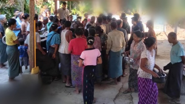 ဂွမြို့နယ်က ဒုက္ခသည်တစ်သောင်းကျော် ဆေးနဲ့ စားနပ်ရိက္ခာ အရေးပေါ်လိုအပ်နေ ဂွမြို့နယ်က ဒုက္ခသည်တစ်သောင်းကျော် ဆေးနဲ့ စားနပ်ရိက္ခာ အရေးပေါ်လိုအပ်နေ
