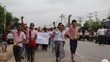 honeys-garment-workers-protest-620.jpg