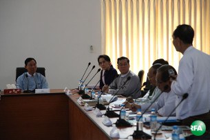 ushweman-dassk-305.JPG ushweman-dassk-305.JPG