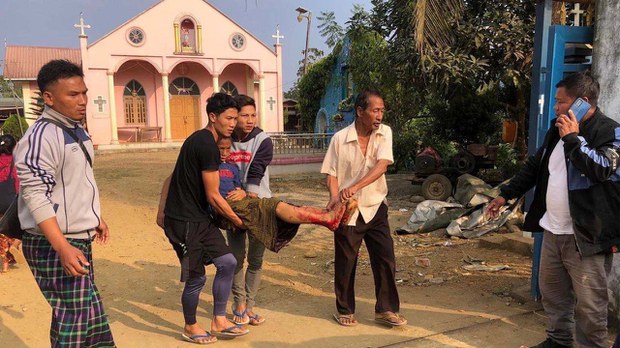 ဖားကန့်မှာ လက်နက်ကြီးကြောင့် တစ်ဦးသေဆုံးပြီး ခြောက်ဦး ဒဏ်ရာရ ဖားကန့်မှာ လက်နက်ကြီးကြောင့် တစ်ဦးသေဆုံးပြီး ခြောက်ဦး ဒဏ်ရာရ