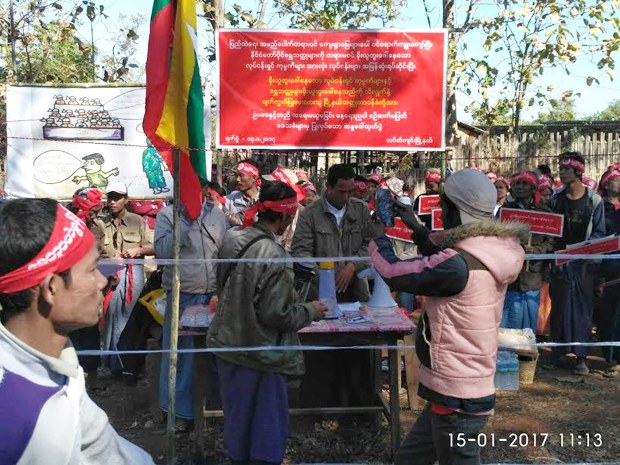 protest-gold-mine-620.jpg protest-gold-mine-620.jpg