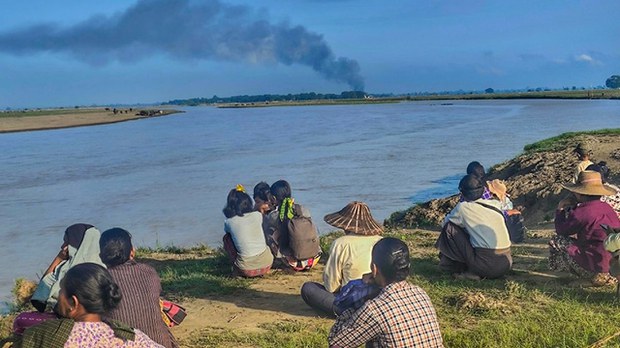 စစ်ကောင်စီပစ်ခတ်တာကြောင့် ရေစကြိုက အရပ်သား နှစ်ဦးထက်မနည်း သေဆုံး စစ်ကောင်စီပစ်ခတ်တာကြောင့် ရေစကြိုက အရပ်သား နှစ်ဦးထက်မနည်း သေဆုံး