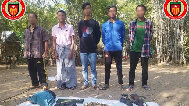 ဇန်နဝါရီ တစ်လအတွင်း စစ်ကောင်စီတပ်သား တစ်ရာကျော် ပြည်သူ့ရင်ခွင်အဖွဲ့ထံ ခိုလှုံ ဇန်နဝါရီ တစ်လအတွင်း စစ်ကောင်စီတပ်သား တစ်ရာကျော် ပြည်သူ့ရင်ခွင်အဖွဲ့ထံ ခိုလှုံ