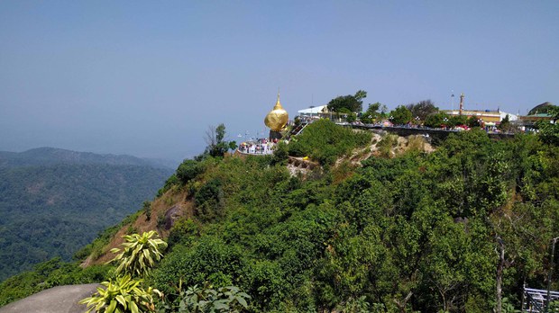 ကျိုက်ထီးရိုးဘုရားဖူး ၅၀ ခန့် ဖမ်းဆီးခေါ်ဆောင်ခံရကြောင်း စစ်ကောင်စီပြော