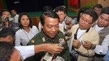 khin_yi_08_305px.jpg