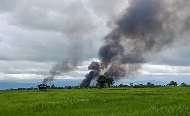 ကလေးမြို့ စက္ကန့်ရွာမှာ နေအိမ်တွေ မီးရှို့ခံရပြီး မြေးအဖွားနှစ်ဦး ပစ်သတ်ခံရ ကလေးမြို့ စက္ကန့်ရွာမှာ နေအိမ်တွေ မီးရှို့ခံရပြီး မြေးအဖွားနှစ်ဦး ပစ်သတ်ခံရ