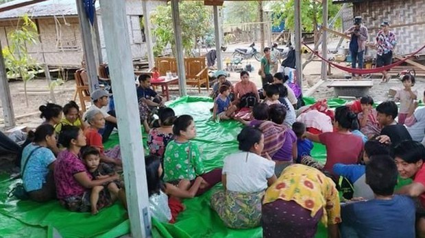 ကလေးမြို့နယ်မှာ စစ်ကြောင်းထိုးနေလို့ လူတစ်သောင်းနီးပါး ထွက်ပြေး ကလေးမြို့နယ်မှာ စစ်ကြောင်းထိုးနေလို့ လူတစ်သောင်းနီးပါး ထွက်ပြေး