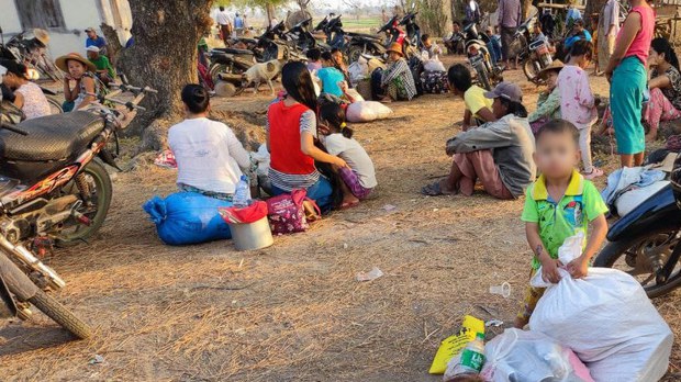 စစ်ကောင်စီတပ်တွေကြောင့် ကန့်ဘလူဒေသခံ တစ်သောင်းခွဲနီးပါး ထွက်ပြေးနေရ စစ်ကောင်စီတပ်တွေကြောင့် ကန့်ဘလူဒေသခံ တစ်သောင်းခွဲနီးပါး ထွက်ပြေးနေရ