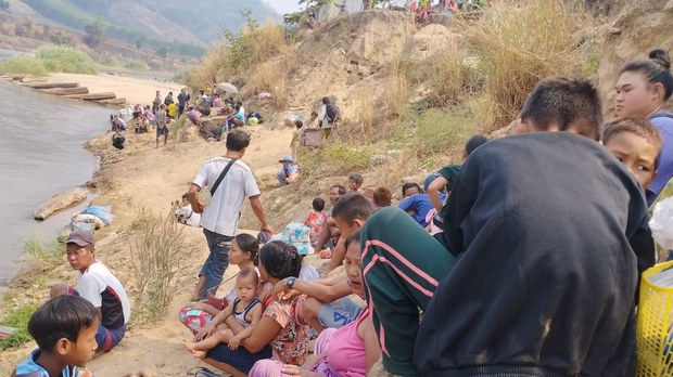 စုကလိမြို့ခံ လေးထောင်ကျော် သောင်ရင်းမြစ်ဘေးမှာ သောင်တင်နေ စုကလိမြို့ခံ လေးထောင်ကျော် သောင်ရင်းမြစ်ဘေးမှာ သောင်တင်နေ