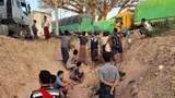ကော့ကရိတ်တိုက်ပွဲအတွင်း အရပ်သား ဆယ်ဦးထက်မနည်း သေဆုံးပြီး တစ်ရာခန့် ပိတ်မိနေသေး