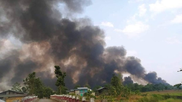 ကလေးမြို့နယ်က အိမ်ခြေတစ်ထောင်ခန့်ရှိတဲ့ ပြည်တော်သာရွာ မီးရှို့ခံရ