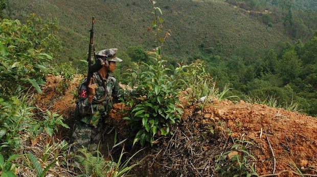 ဖားကန့်မှာ စစ်တပ်နဲ့ KIA တိုက်ပွဲဖြစ် လေကြောင်းကနေ တိုက်ခိုက်