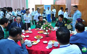 kio-gov-meeting-first-day-305.jpg kio-gov-meeting-first-day-305.jpg