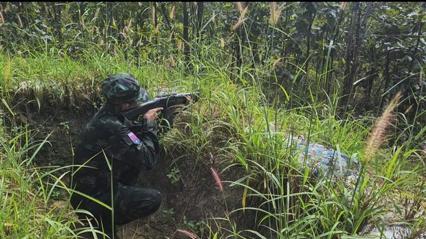 လေးကေ့ကော်က အမြောက်ကုန်းစခန်းသိမ်းတိုက်ပွဲ ပြင်းထန်နေ လေးကေ့ကော်က အမြောက်ကုန်းစခန်းသိမ်းတိုက်ပွဲ ပြင်းထန်နေ