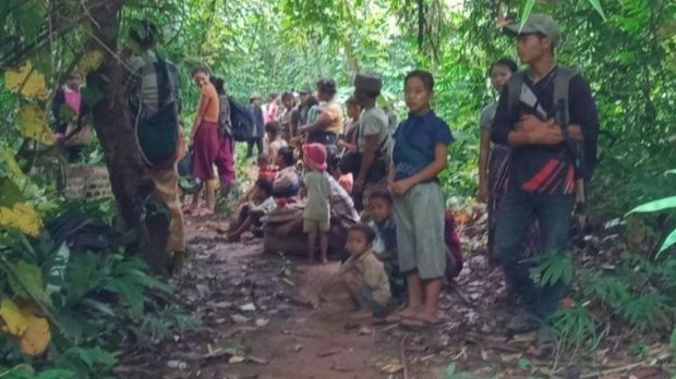 KNU နယ်မြေမှာ တိုက်ပွဲပြန်ဖြစ်၊ စစ်ပြေးဒုက္ခသည်တွေ စားနပ်ရိက္ခာ ပြတ်လပ်နေ KNU နယ်မြေမှာ တိုက်ပွဲပြန်ဖြစ်၊ စစ်ပြေးဒုက္ခသည်တွေ စားနပ်ရိက္ခာ ပြတ်လပ်နေ