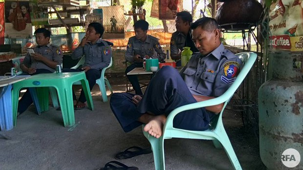 kyaukse-polices-622.JPG kyaukse-polices-622.JPG