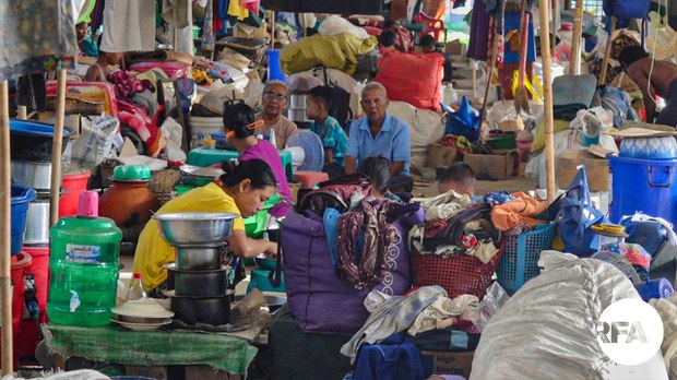 ကျောက်တော် စစ်ဘေးဒုက္ခသည်တွေ စားဝတ်နေရေးခက်ခဲနေ