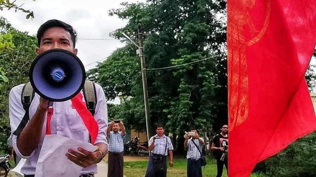 ပြည်တက္ကသိုလ် ကျောင်းသားသမဂ္ဂ ဒုဥက္ကဋ္ဌဟောင်း ထောင်ဒဏ် ၁၅ နှစ် ချမှတ်ခံရ ပြည်တက္ကသိုလ် ကျောင်းသားသမဂ္ဂ ဒုဥက္ကဋ္ဌဟောင်း ထောင်ဒဏ် ၁၅ နှစ် ချမှတ်ခံရ