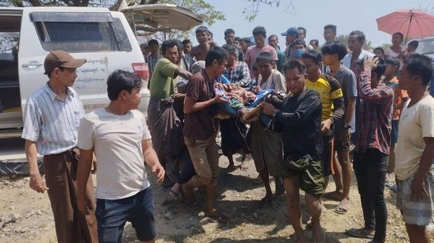 ရသေ့တောင်မှာ မြေမြှုပ်မိုင်းနင်းမိပြီး လူငယ်တစ်ဦးသေ၊ နှစ်ဦးဒဏ်ရာပြင်းထန် ရသေ့တောင်မှာ မြေမြှုပ်မိုင်းနင်းမိပြီး လူငယ်တစ်ဦးသေ၊ နှစ်ဦးဒဏ်ရာပြင်းထန်