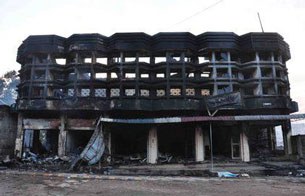 lashio-building-burn-305.jpg lashio-building-burn-305.jpg