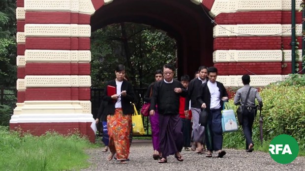 အမှုလိုက်ရင်း ကိုရိုနာကူးစက်ခံရတဲ့ ရှေ့နေ လေးဆယ်နီးပါးရှိပြီ