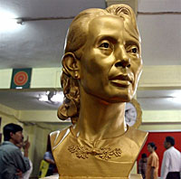 ASSK_statue_200px.jpg ASSK_statue_200px.jpg
