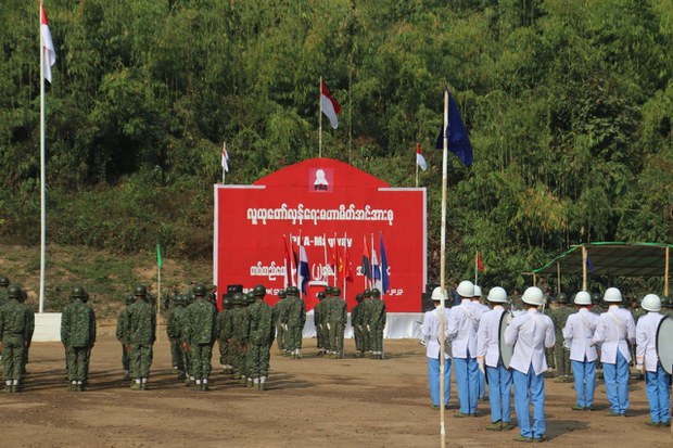 တပ်ပေါင်းစုဖွဲ့ဖို့ တော်လှန်ရေး ရှစ်ဖွဲ့ တိုက်တွန်း တပ်ပေါင်းစုဖွဲ့ဖို့ တော်လှန်ရေး ရှစ်ဖွဲ့ တိုက်တွန်း