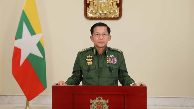 ဒီမိုကရေစီရဖို့ ဒို့တာဝန်အရေးသုံးပါး လက်ကိုင်ထားရမယ်လို့ စစ်ခေါင်းဆောင်ပြော