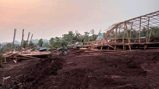 မောက်မယ်မြို့နယ်မှာ လေပြင်းကြောင့်ပျက်စီးသွားတဲ့ ဒုက္ခသည်စခန်း အကူအညီလိုနေ မောက်မယ်မြို့နယ်မှာ လေပြင်းကြောင့်ပျက်စီးသွားတဲ့ ဒုက္ခသည်စခန်း အကူအညီလိုနေ