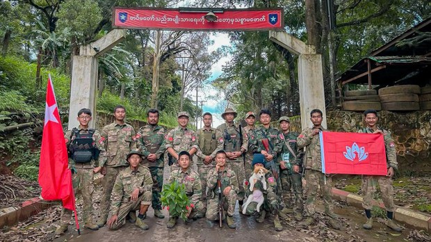 မန္တလေးအထိ စစ်ဆင်ရေးတွေရောက်လာလို့ ကြိုတင်ပြင်ဆင်ကြဖို့ NUG ပြော မန္တလေးအထိ စစ်ဆင်ရေးတွေရောက်လာလို့ ကြိုတင်ပြင်ဆင်ကြဖို့ NUG ပြော