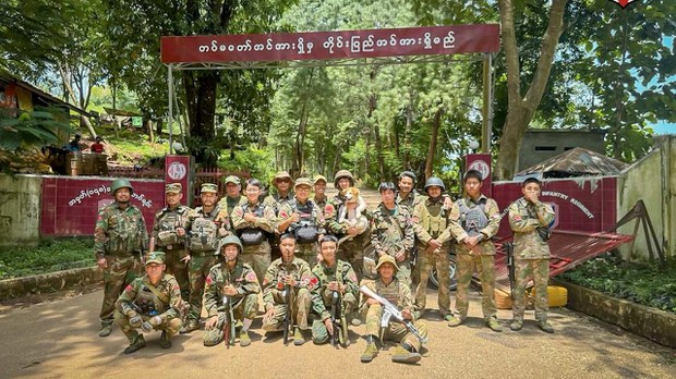 သပိတ်ကျင်းမှာ စခန်းရှစ်ခုသိမ်းယူထားကြောင်း MDY-PDF ကြေညာ သပိတ်ကျင်းမှာ စခန်းရှစ်ခုသိမ်းယူထားကြောင်း MDY-PDF ကြေညာ