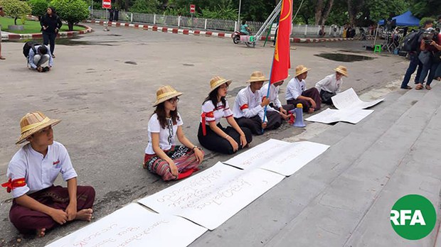 mdy-union-students-622.jpg mdy-union-students-622.jpg
