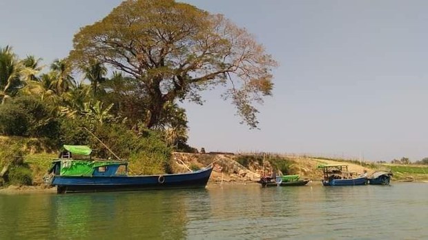 စစ်ကောင်စီတိုက်ခိုက်မှုကြောင့် ကျောက်တော်စစ်ဘေးဒုက္ခသည် ငါးဦးထက်မနည်းသေဆုံး