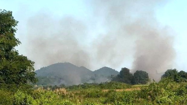 စစ်တပ်က စစ်ကိုင်းတိုင်းအထက်ပိုင်း PDF တွေကို လေကြောင်းသုံး တိုက်ခိုက်နေ စစ်တပ်က စစ်ကိုင်းတိုင်းအထက်ပိုင်း PDF တွေကို လေကြောင်းသုံး တိုက်ခိုက်နေ