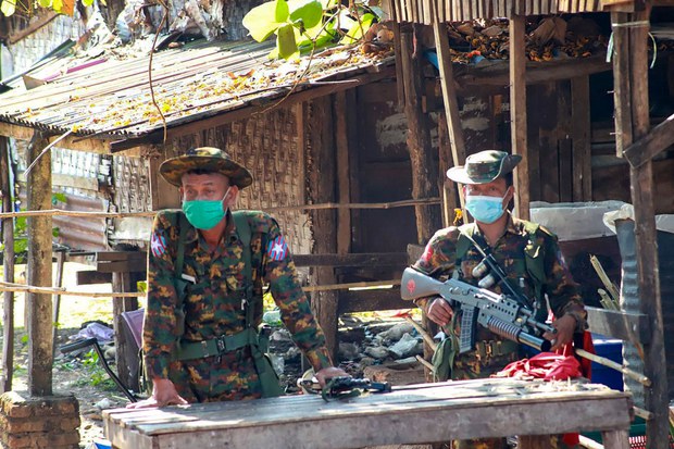 သန်းခေါင်စာရင်းကောက်နေချိန် လက်နက်ကြီးနဲ့အပစ်ခံရလို့ စစ်ကောင်စီတပ်သား သုံးဦး သေဆုံး