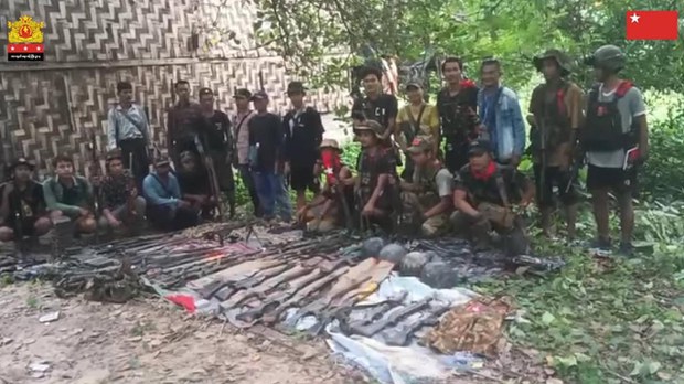 ပဲခူးရိုးမတိုက်ပွဲမှာ စစ်သုံ့ပန်း ဆယ်ဦး ဖမ်းမိကြောင်း NUG ပြော ပဲခူးရိုးမတိုက်ပွဲမှာ စစ်သုံ့ပန်း ဆယ်ဦး ဖမ်းမိကြောင်း NUG ပြော