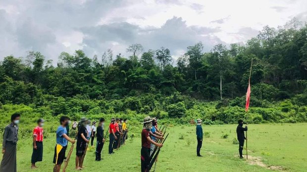 ပုလဲနဲ့ ဆားလင်းကြီးနယ်စပ်နေရာမှာ စစ်ကောင်စီနဲ့ ဒေသခံ PDF တို့ တိုက်ပွဲဖြစ်ပွား