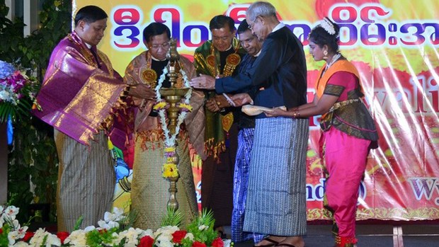 minaunghlaing-deepawali-1-622.jpg