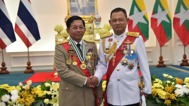 minaunghlaing-thai-award-622.jpg minaunghlaing-thai-award-622.jpg