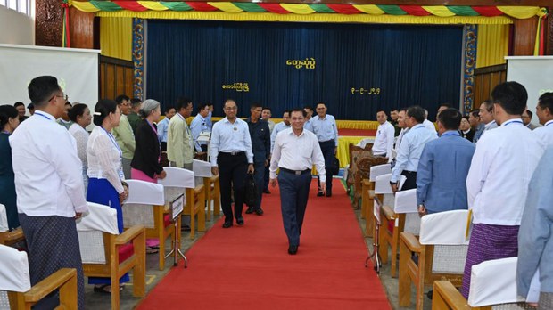 စွန့်လွှတ်လိုက်ရတဲ့ နယ်မြေတွေ ပြန်ရဖို့ ဆောင်ရွက်သွားမှာဖြစ်ကြောင်း စစ်ခေါင်းဆောင်ပြော စွန့်လွှတ်လိုက်ရတဲ့ နယ်မြေတွေ ပြန်ရဖို့ ဆောင်ရွက်သွားမှာဖြစ်ကြောင်း စစ်ခေါင်းဆောင်ပြော