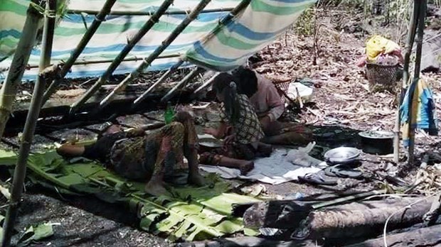 mindat-refugees.jpg mindat-refugees.jpg