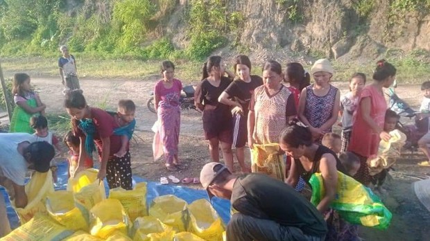အိန္ဒိယနိုင်ငံ မီဇိုရမ်ပြည်နယ်ကို မြန်မာစစ်ဘေးဒုက္ခသည် နှစ်ရာကျော် ထပ်မံခိုလှုံလာ အိန္ဒိယနိုင်ငံ မီဇိုရမ်ပြည်နယ်ကို မြန်မာစစ်ဘေးဒုက္ခသည် နှစ်ရာကျော် ထပ်မံခိုလှုံလာ