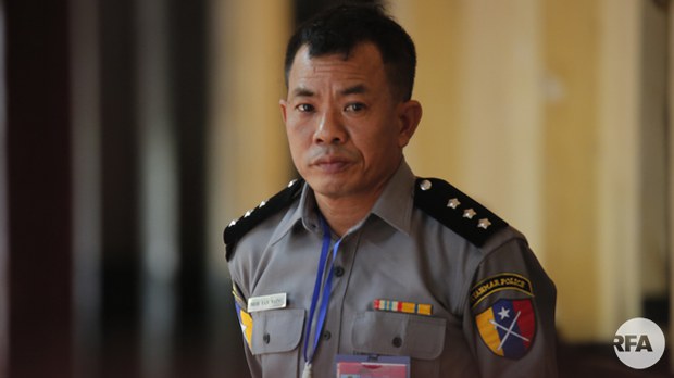 moeyannaing-reuters-police-622.jpg moeyannaing-reuters-police-622.jpg