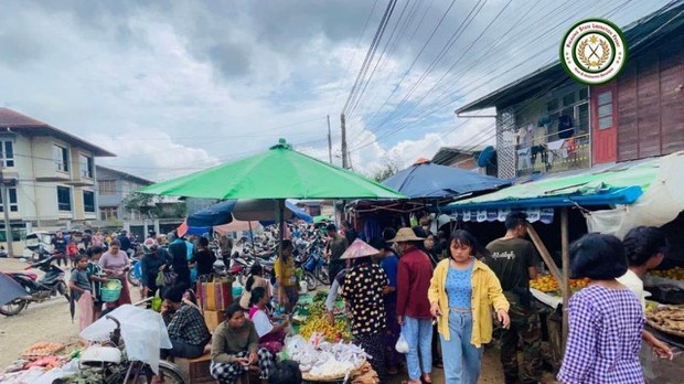 နှစ်လကျော် ဆက်သွယ်ရေး ပြတ်တောက်နေတဲ့ မိုးကုတ်မှာ အင်တာနက်လိုင်း ပြန်ရ နှစ်လကျော် ဆက်သွယ်ရေး ပြတ်တောက်နေတဲ့ မိုးကုတ်မှာ အင်တာနက်လိုင်း ပြန်ရ