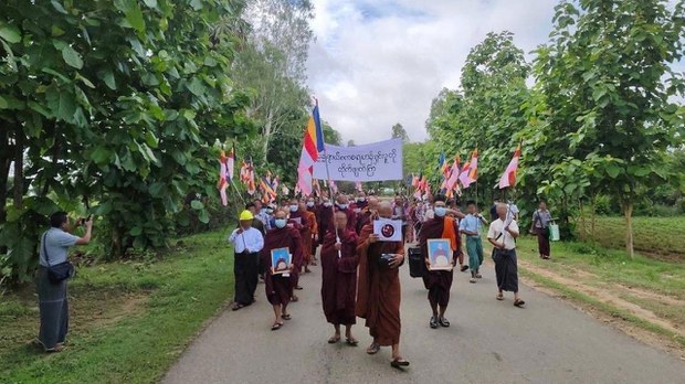 သံဃာတော်တွေ သပိတ်မှောက်ကံဆောင်တဲ့မြို့နယ် ရှစ်ခုအထိရှိလာ သံဃာတော်တွေ သပိတ်မှောက်ကံဆောင်တဲ့မြို့နယ် ရှစ်ခုအထိရှိလာ