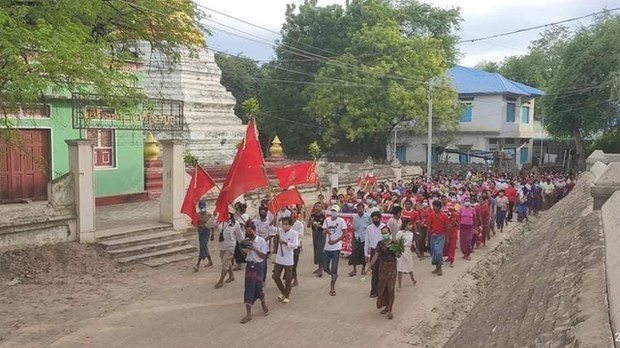 မုံရွာမြို့နယ် မုံရွေးရွာမှာ အရပ်သားတစ်ဦး အသတ်ခံရ မုံရွာမြို့နယ် မုံရွေးရွာမှာ အရပ်သားတစ်ဦး အသတ်ခံရ