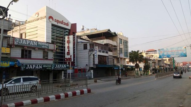 မူဆယ်မြို့ခံ ဆရာဝန်တစ်ဦး ဆေးကုသပေးနေချိန် ပြန်ပေးဆွဲခံရ မူဆယ်မြို့ခံ ဆရာဝန်တစ်ဦး ဆေးကုသပေးနေချိန် ပြန်ပေးဆွဲခံရ