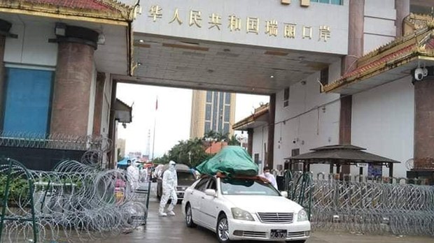 မူဆယ်နယ်စပ်ဂိတ်ကနေ တရုတ်နိုင်ငံရောက် မြန်မာနှစ်ရာကျော် ပြန်လာခွင့်ရ မူဆယ်နယ်စပ်ဂိတ်ကနေ တရုတ်နိုင်ငံရောက် မြန်မာနှစ်ရာကျော် ပြန်လာခွင့်ရ